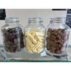 MAISON CHUQUES "GUIMAUVES NOIRE BLANCHE LAIT" KG